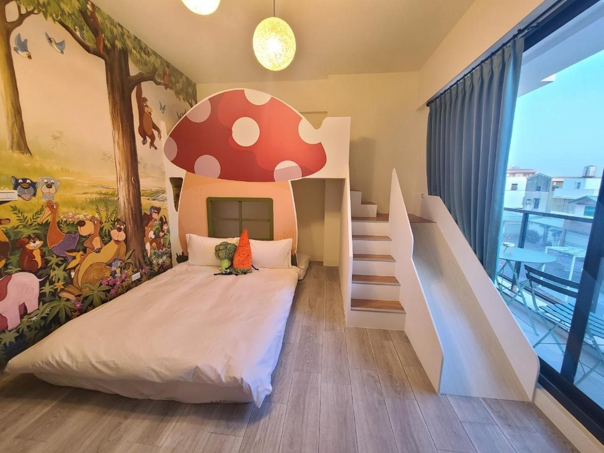 Sunlight Forest Homestay ไถหนาน ภายนอก รูปภาพ