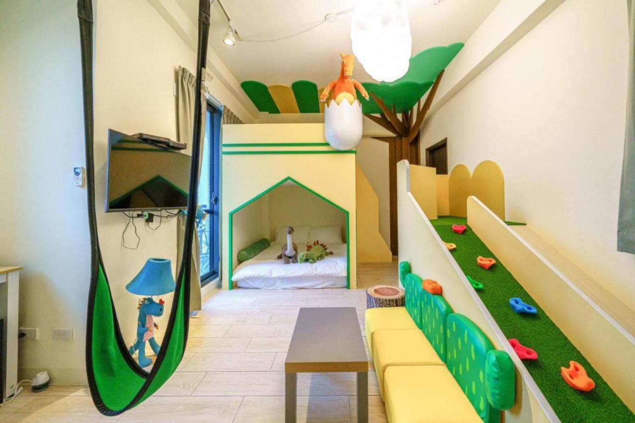 Sunlight Forest Homestay ไถหนาน ภายนอก รูปภาพ
